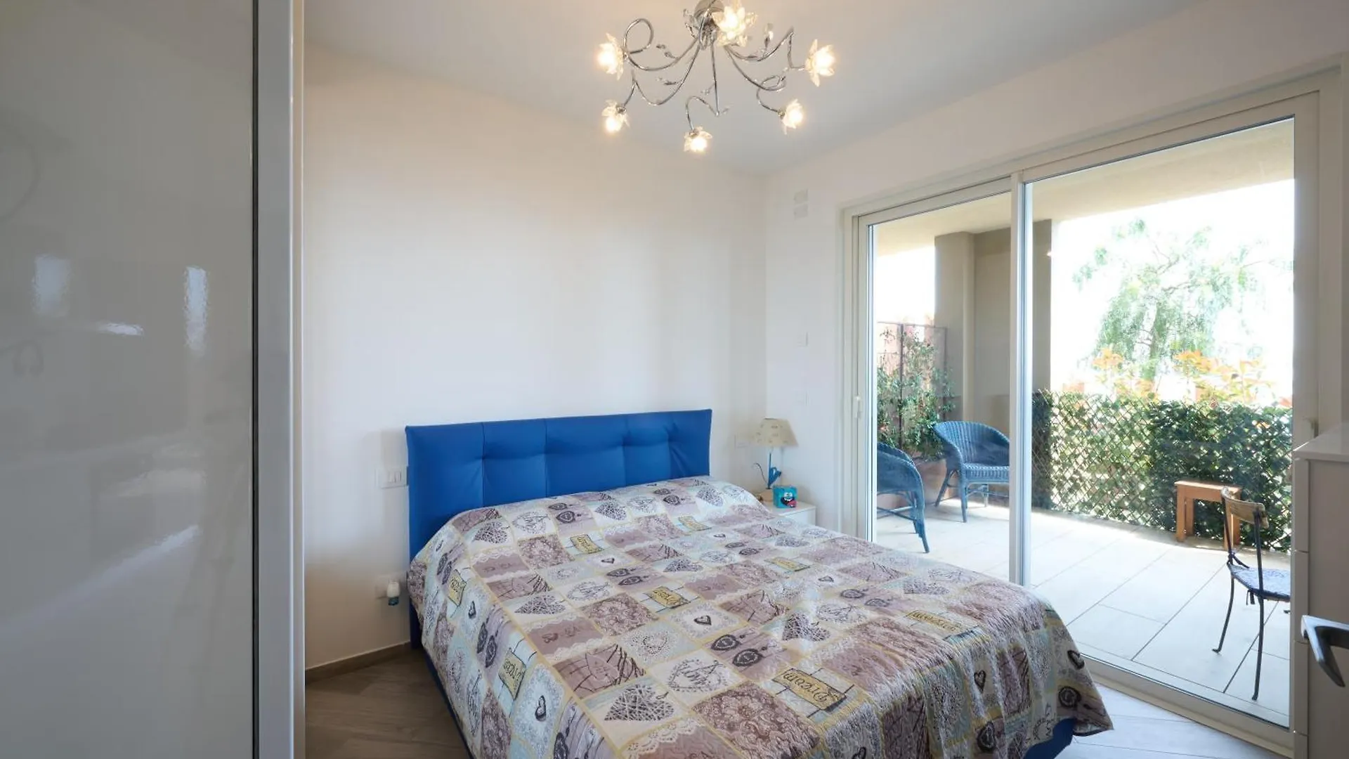 Apartment Appartamenti Castello Borelli Borghetto Santo Spirito Italy