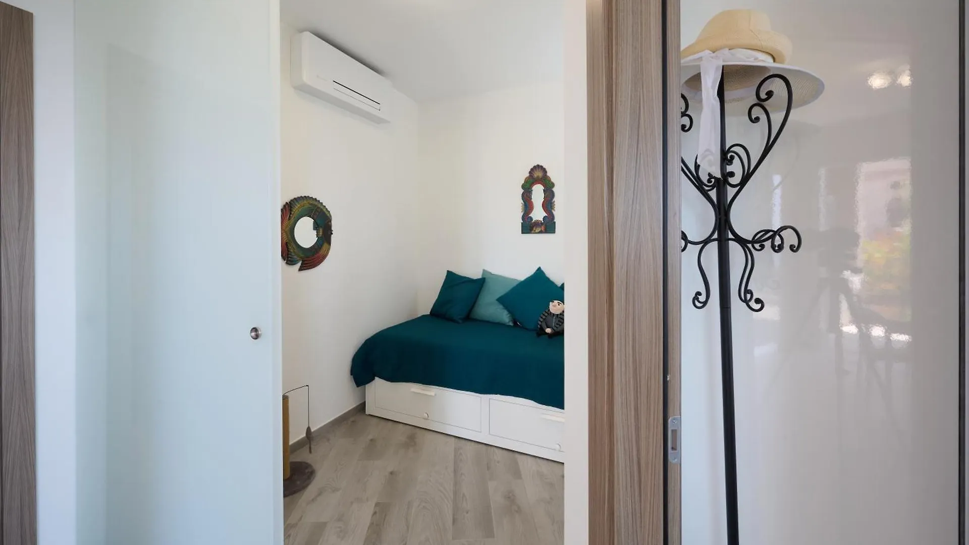 Apartment Appartamenti Castello Borelli Borghetto Santo Spirito